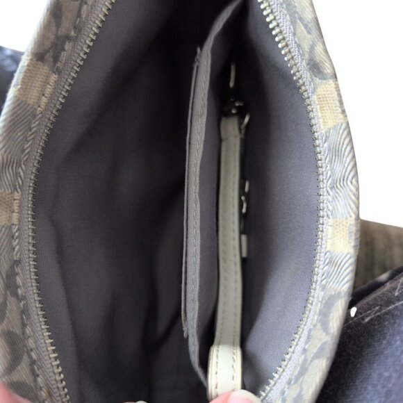 Coach Signature Stripe Gray/Cream Zip Top Wristlet Wallet with adjustable Handle - Picture 4 of 4